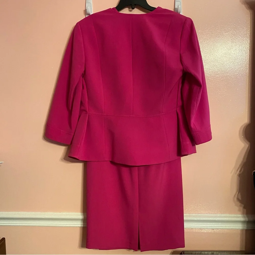 Hot Pink Dress Suit - Picture 4 of 7